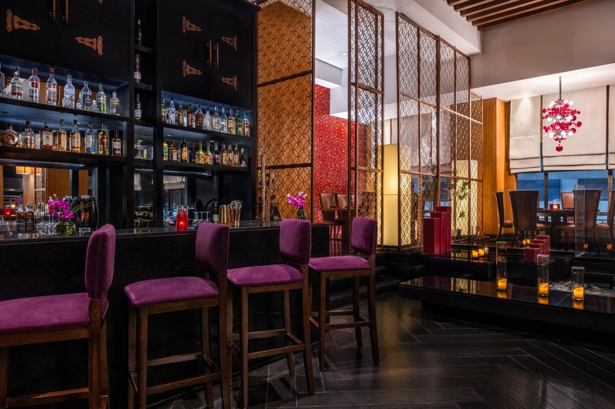 Hotel Sofitel Cairo Downtown Nile Exteriér fotografie The bar at the lobby