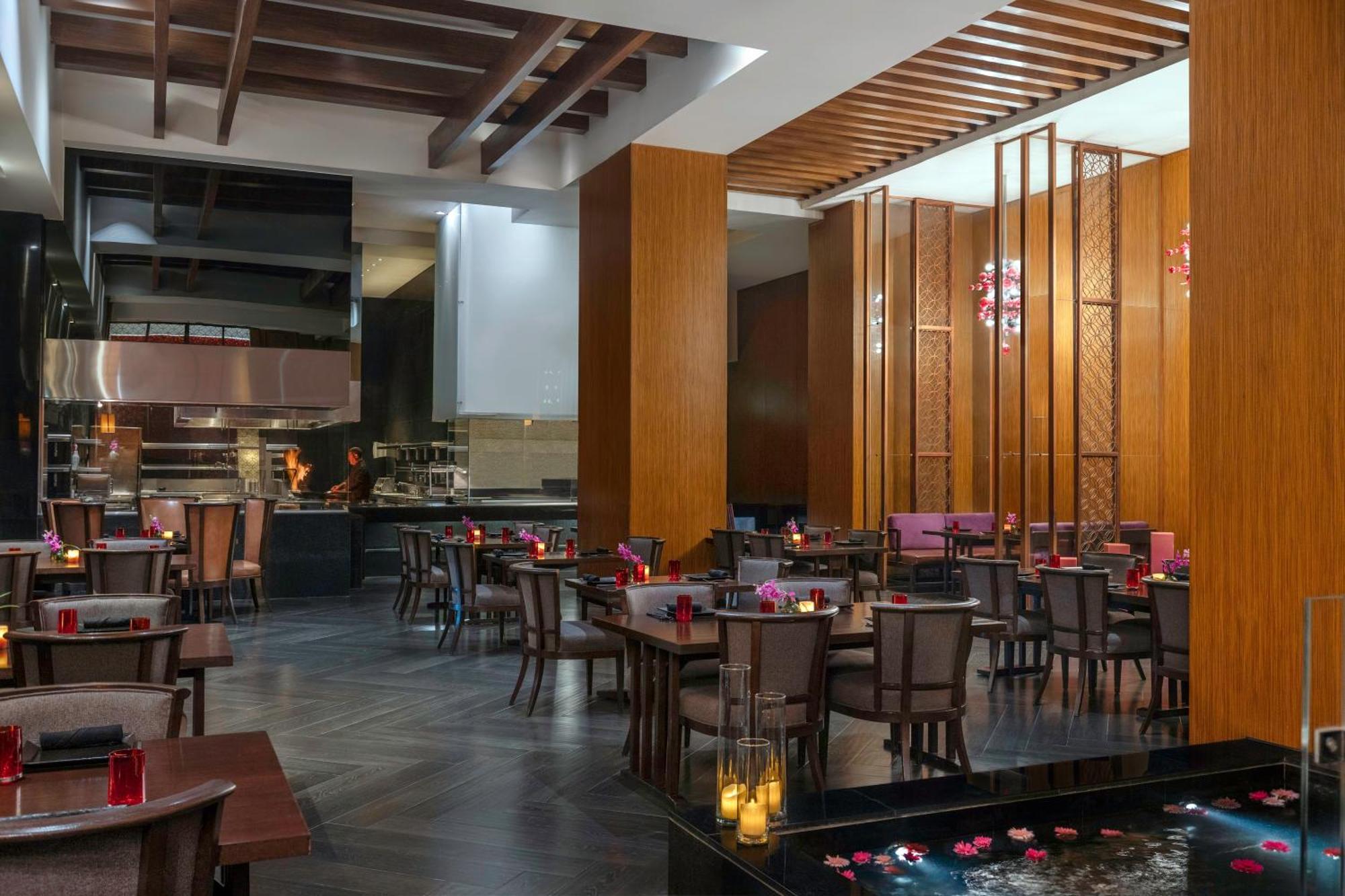 Hotel Sofitel Cairo Downtown Nile Exteriér fotografie The interior of the restaurant